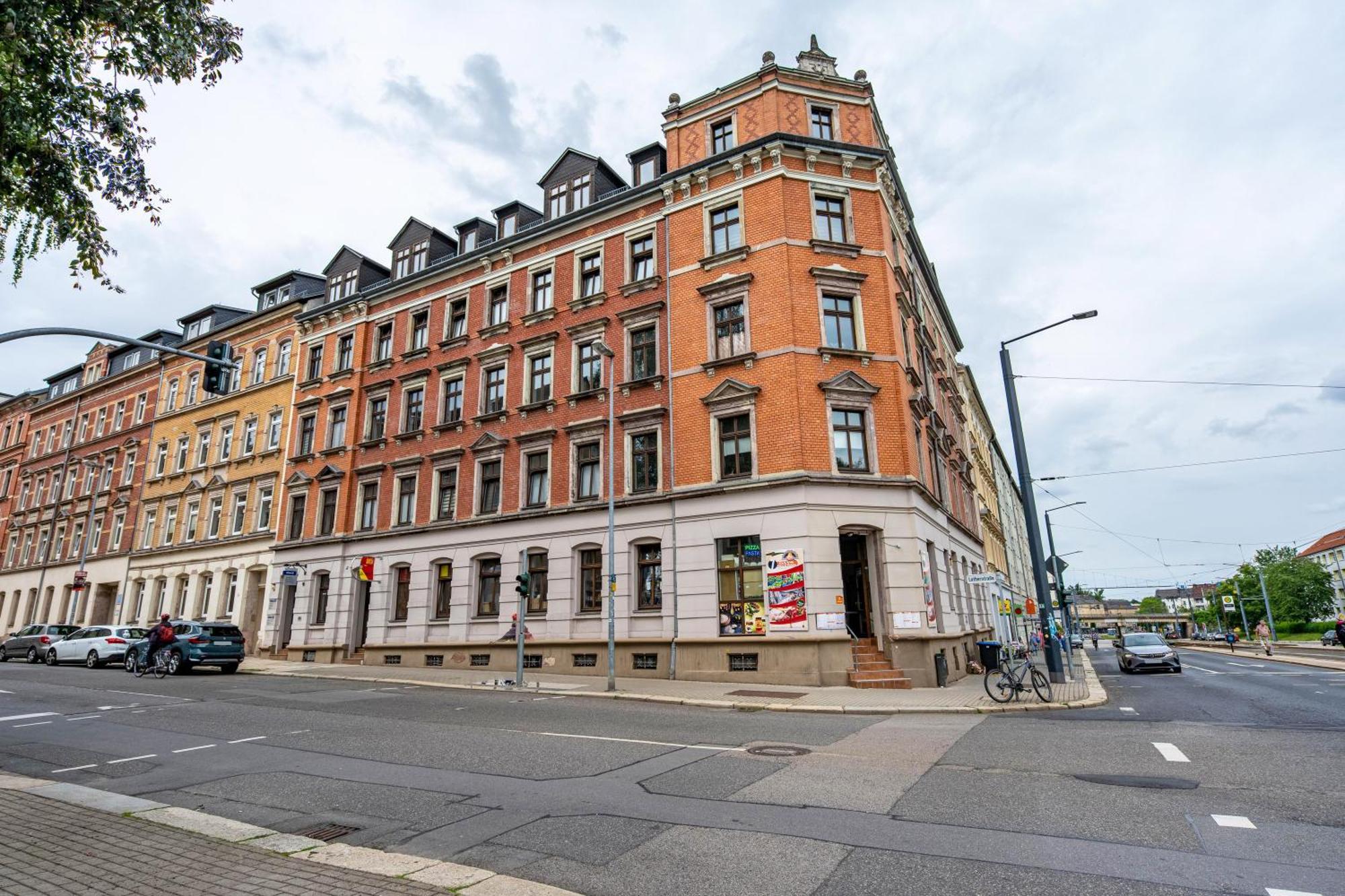 Zentrumsnahe Wohnung In Хемниц Экстерьер фото